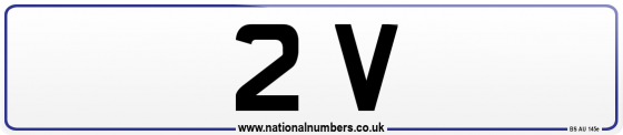 2 V